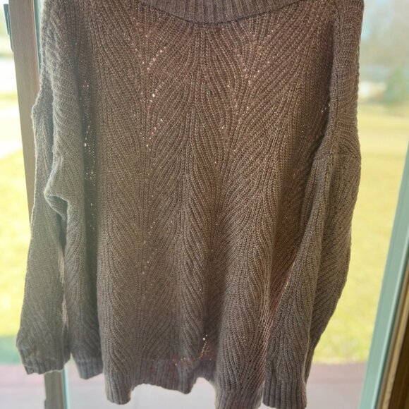Light Purple Sweater - Picture 1 of 3